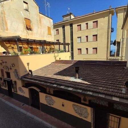 Casa Del Surf - By Ligooria Lejlighed Pietra Ligure Eksteriør billede